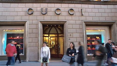 gucci pelletteria figline valdarno|L’integrativo di Gucci, la pelletteria in nero, i VIC di Chanel.